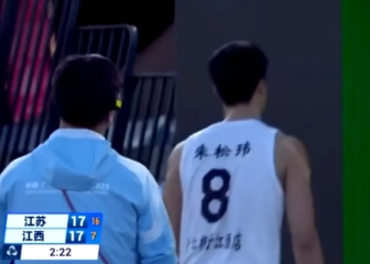 贾明儒领衔江苏三篮全队夺权离场！媒体人：史诗级逆天的竞赛