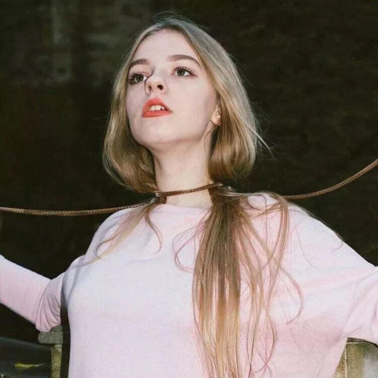 6686体育特邀作者无根的蒲草