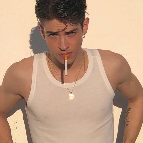 6686体育银牌作者迁就你一生