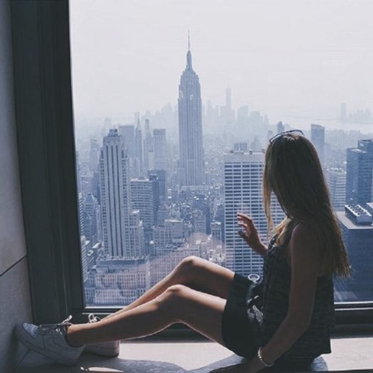 6686体育首席作者Violetta