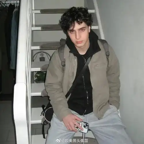 6686体育海外作者Naomi