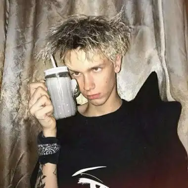 6686体育初级作者Dominic